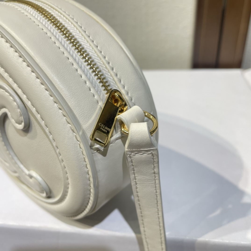Ce1i*e triomphe bags